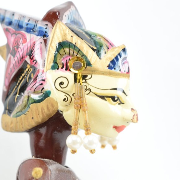 King Rama and Queen Shinta Indonesian Marionette Puppet - Picture 10 of 13